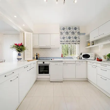 Διαμέρισμα Sleeps 4 With Pool Air Con And Wifi Quinta do Lago