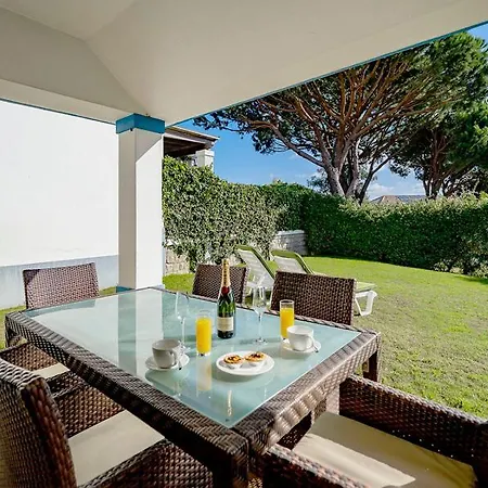 Sleeps 4 With Pool Air Con And Wifi Διαμέρισμα *